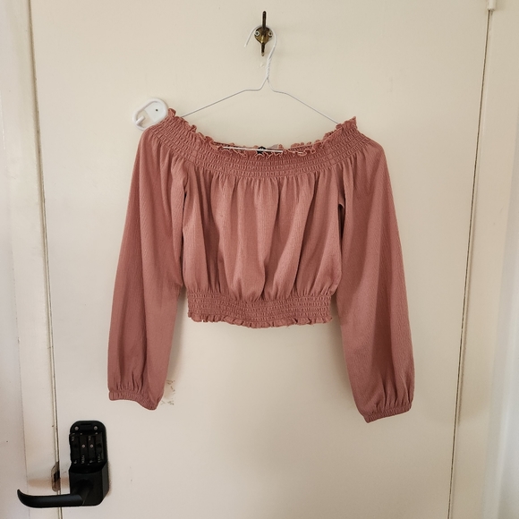 Off the Shoulder Top - Picture 1 of 3